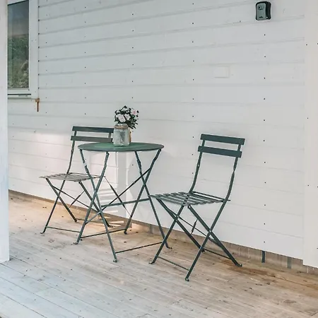 4 Bedroom Amazing In Σπίτι διακοπών Skånevik
