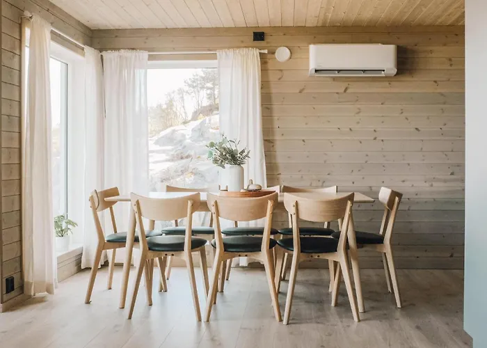 4 Bedroom Amazing In *