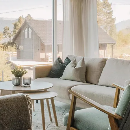 4 Bedroom Amazing In *